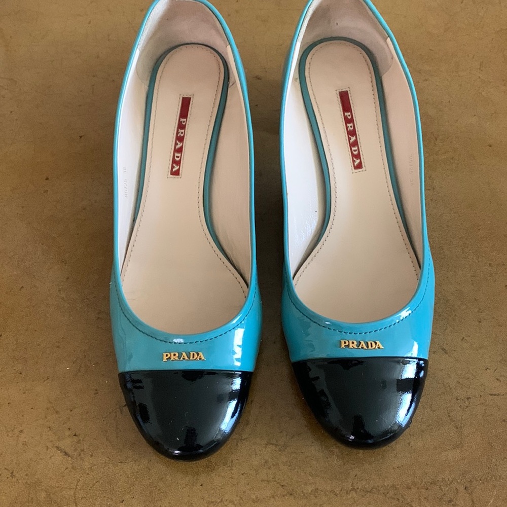 Prada size 8 lightly used